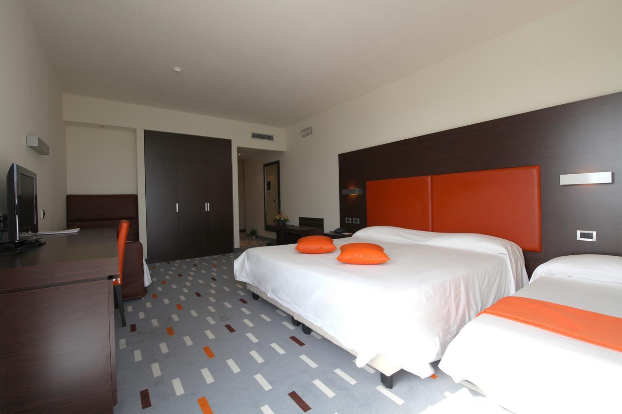 Hotel Major رونتشي دي ليجيوناري الغرفة الصورة